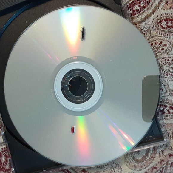 Free with purchase Phillips laser lens cleaner - Picture 4 of 4